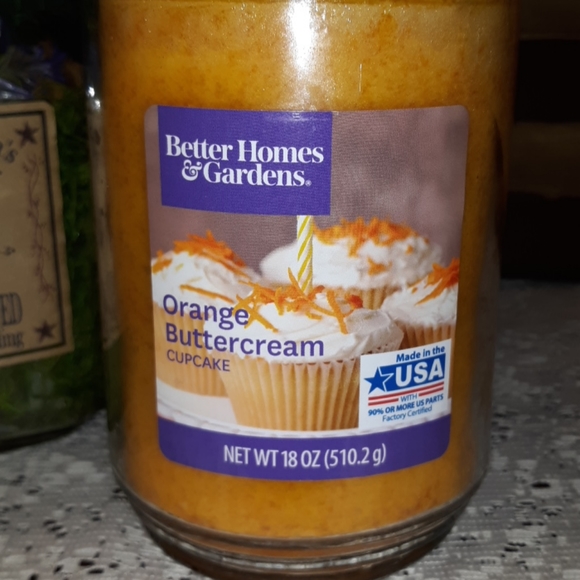 🆕️LAST 1❣ORANGE BUTTERCREAM CUPCAKE 18 OZ🌻 - Picture 3 of 6